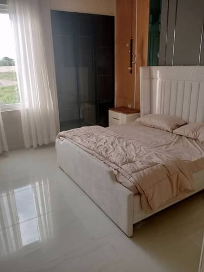 Spacious Prime Location Flat Is Available In Garden East For rent