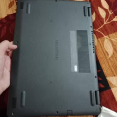 Dell inspiron 3501 with 8 gb ddr4 ram and 256 gb ssd and 320 gb hdd