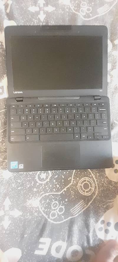 chrome book hai lenovo ki zada used nhi ki hai bilkul theek hai