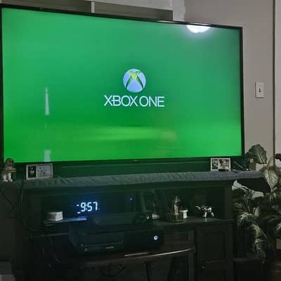 XBOX One /1TB/ 13 Games Installed/ NEW BOX PACK / 03184090459 Contact