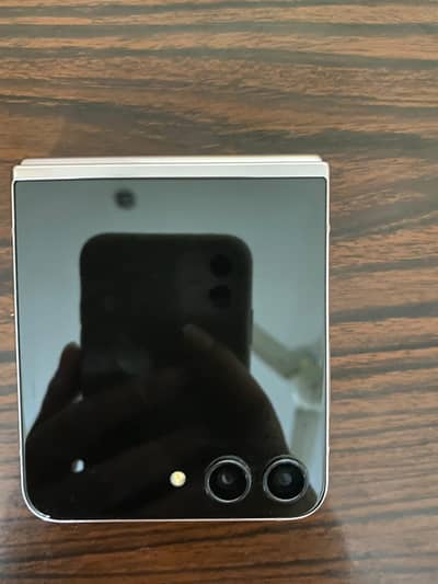 Samsung Galaxy Z Flip 5