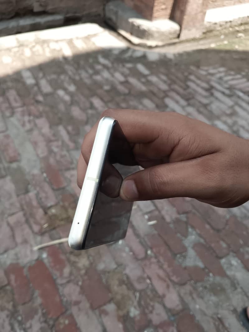 Google Pixel 7 3