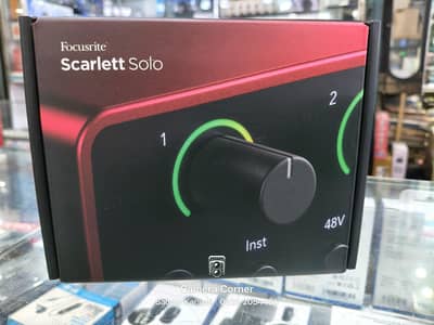 Focusrite 2i2 and Solo box pack 4th Genration interface