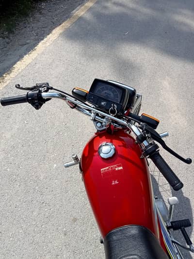 HONDA CD70 2021 MODEL. ISLAMABAD REGISTERED. SHOWROOM CONDITION.