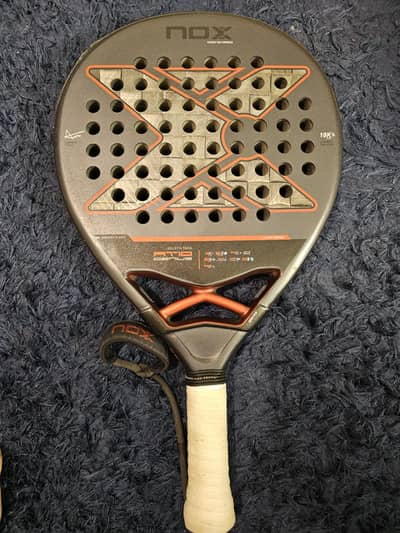 NoxAT10 genius 2025 10/10 condition New grip installed  57k