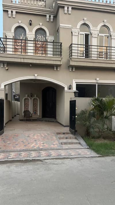 5 Marla House D Block 9 Town