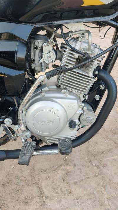 YB 125Z 19 MODEL