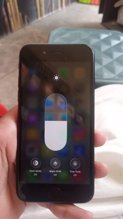 Apple iPhone SE