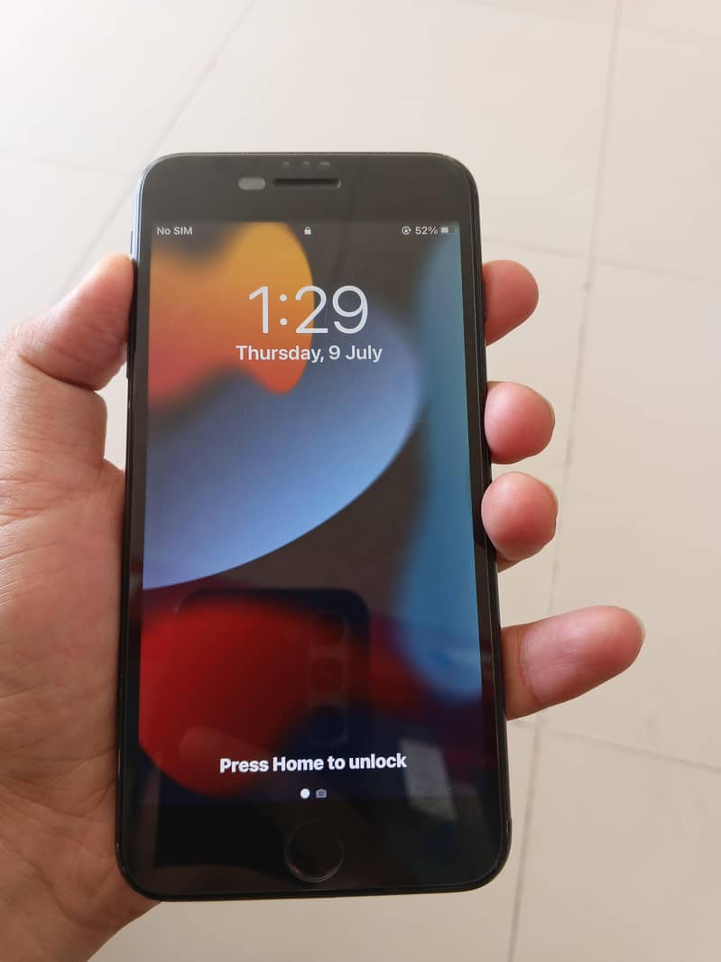 Apple iPhone 7 Plus 1