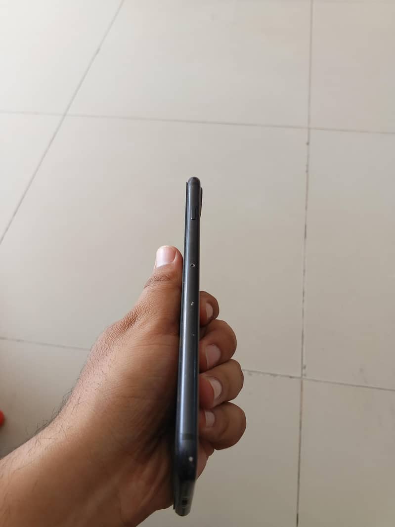 Apple iPhone 7 Plus 4