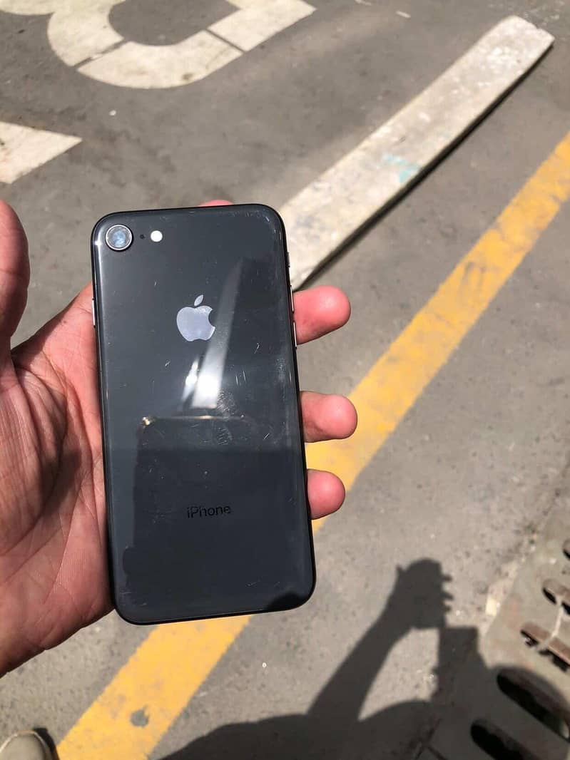 Apple iPhone 8 0