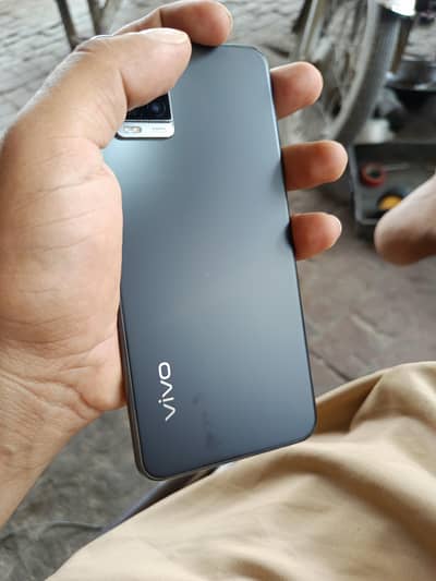Vivo V20