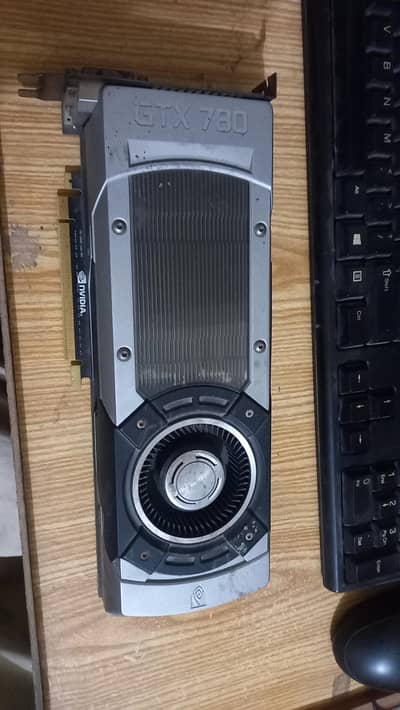 Invidia gtx 780 3gb - 384 bit