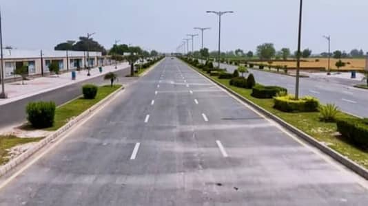 2000sq Yards Plot, Top Class Location, North, Ph 1, Best Price. Never Miss Chance.