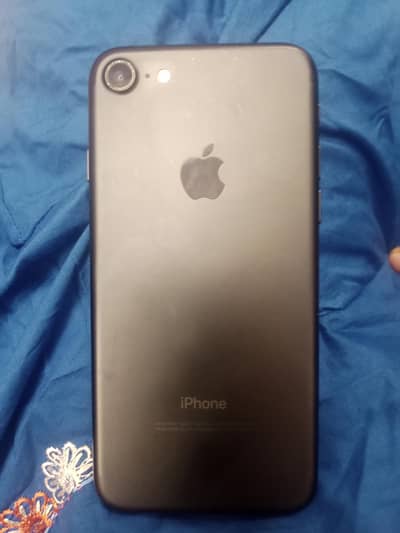 Apple iPhone 7