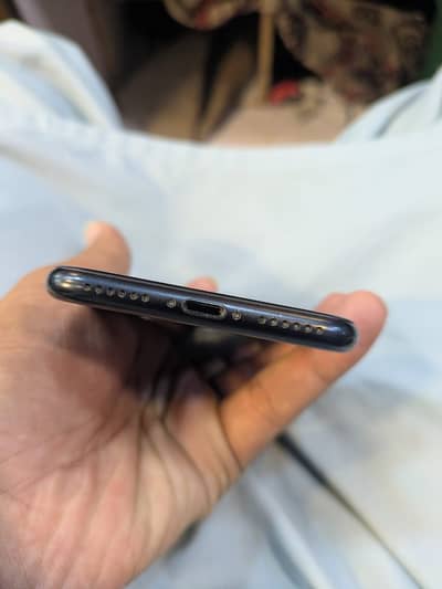 Apple iPhone SE