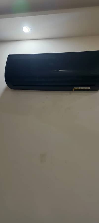 Haier 1.5 Ton DC Inverter WiFi Series AC Heat & Cool Unit