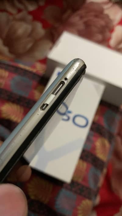 Vivo Y30