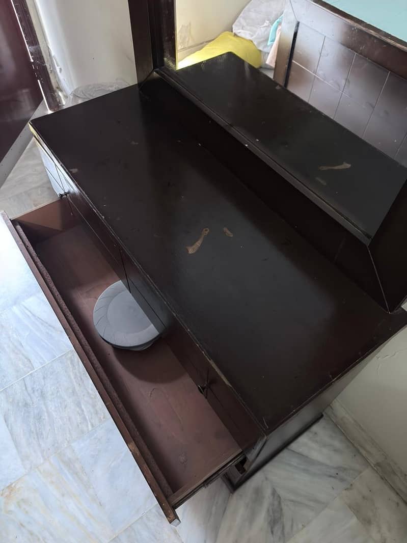 Bed , Wooden Bed , Complete Set , Solid bed , Bed side table 3