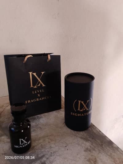 IX leavel signature perfume