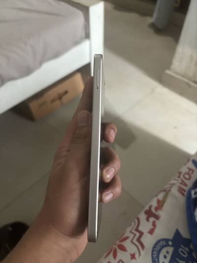 Itel City 100