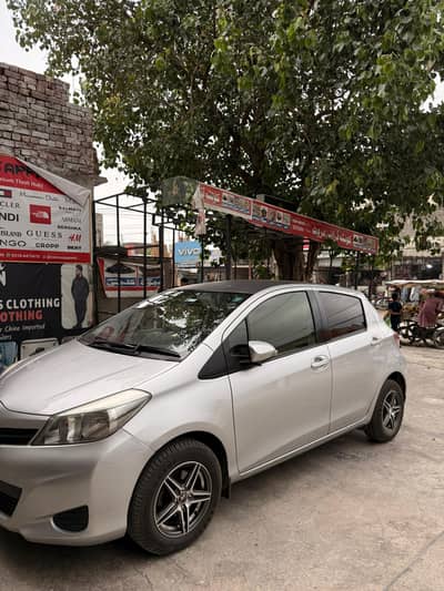 Toyota Vitz 2016
