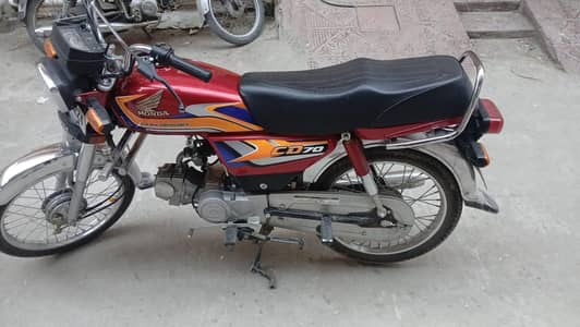 honda 70 all ok ek hat k use ha bike new ha