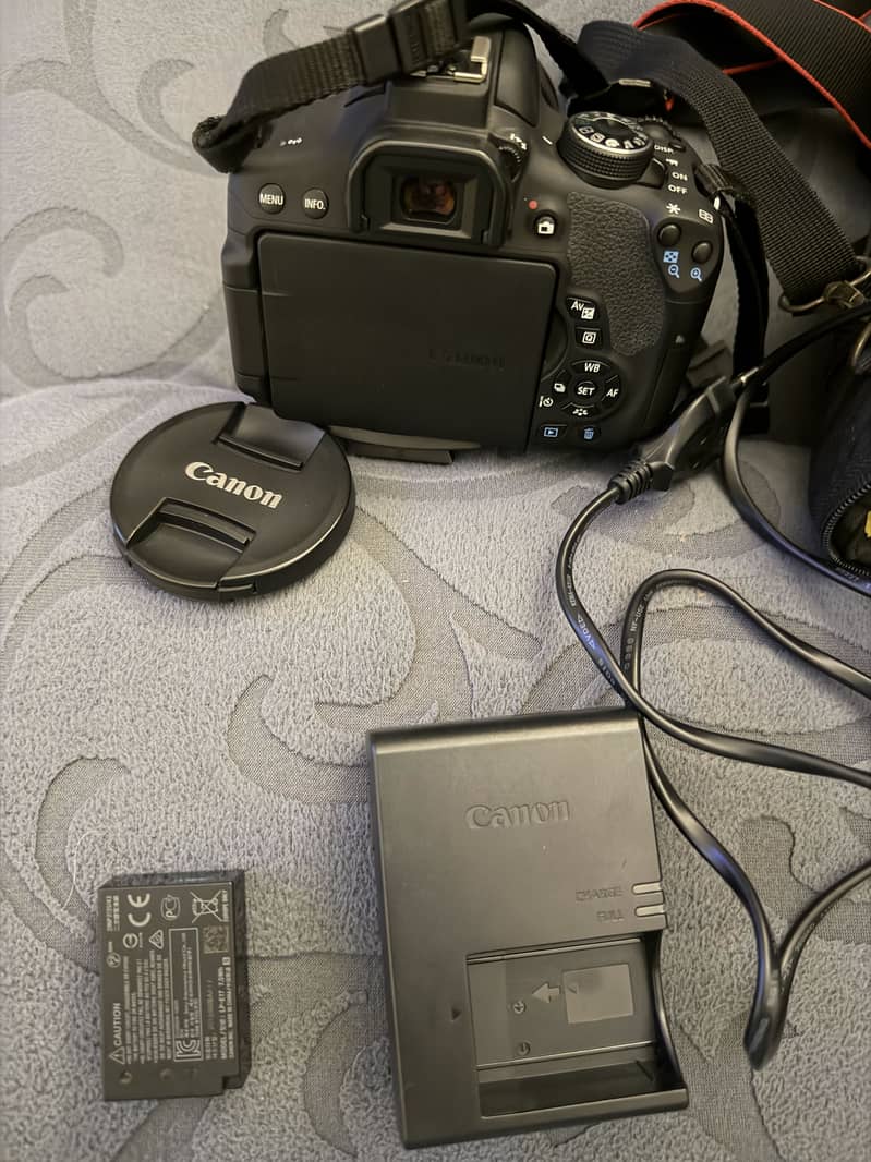 Canon EOS 750D 2
