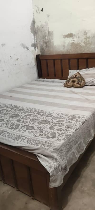 Bed and new matress