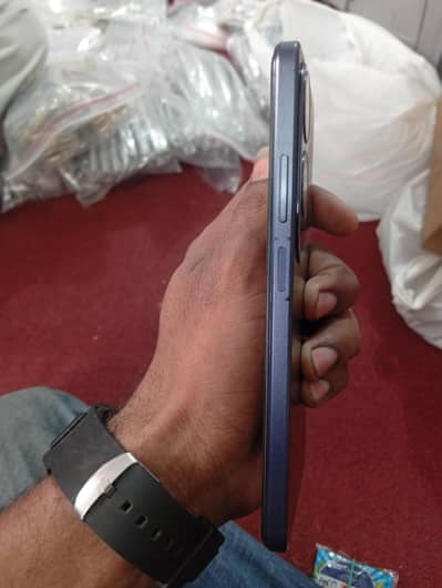 OPPO A60