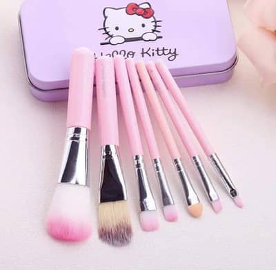 Hello Kitty 7Pcs Pink Makeup Brushes Set