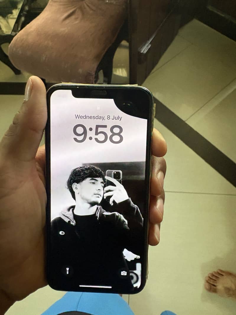 Apple iPhone X 12
