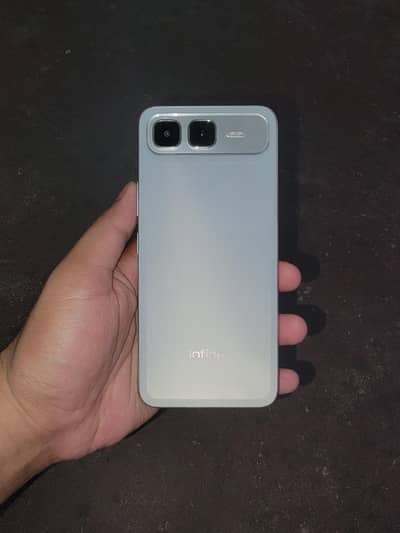Infinix smart 10 plus 4+4 128 condition 10/9 Whatsap 0309/20/99/007