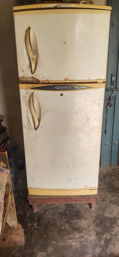 Use fridge condition 8/10