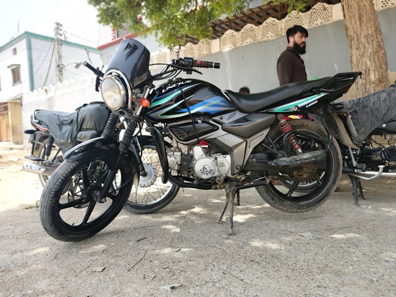 Unique 100 2016 0