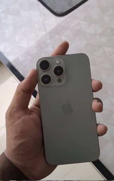 Apple iPhone XR