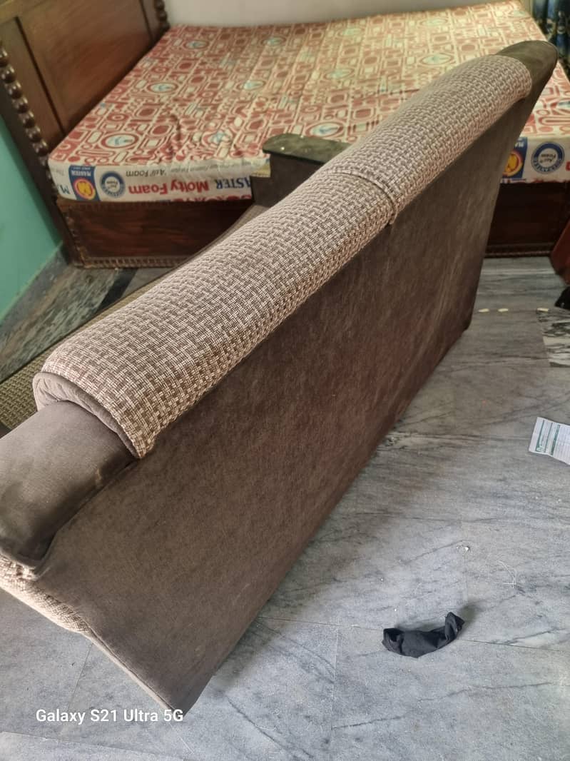 7 seater sofa with table 1