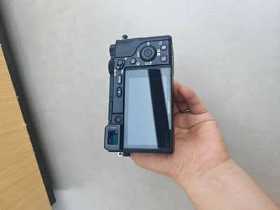 Sony a6400 with kit lense | avalible in cheap price