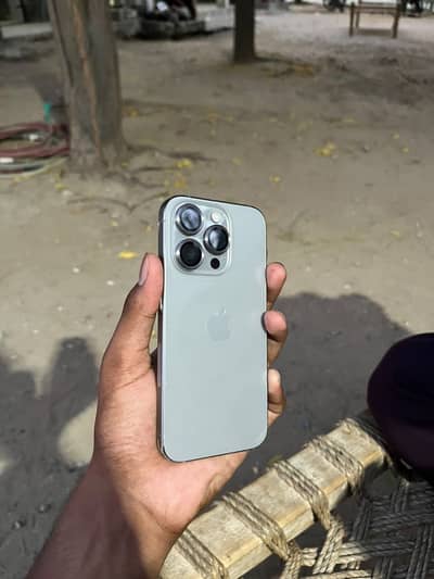 Apple iPhone 15 Pro