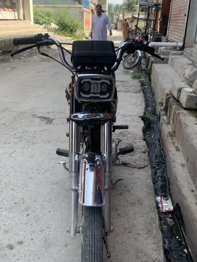 Honda 125 non euro bike