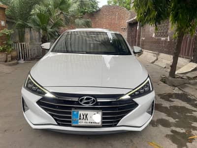 Hyundai Elantra 2022