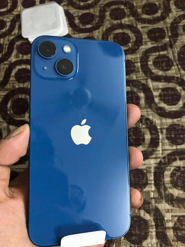 Apple iPhone 13 1