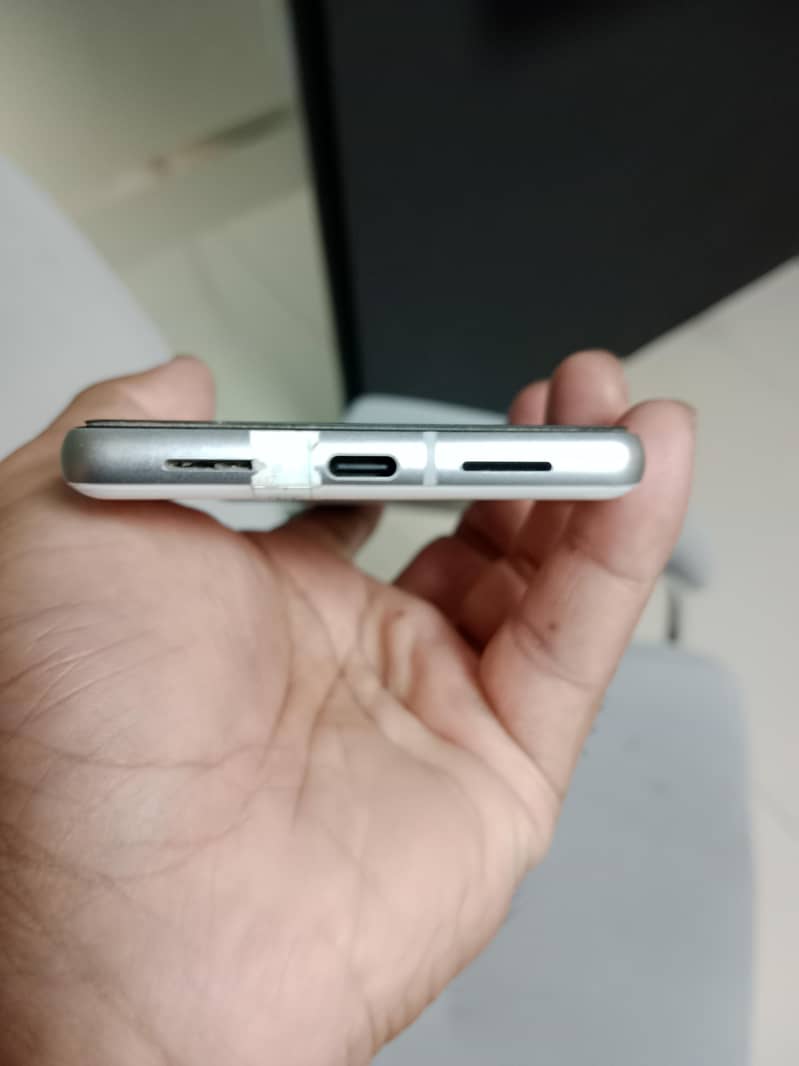 Google Pixel 7 5