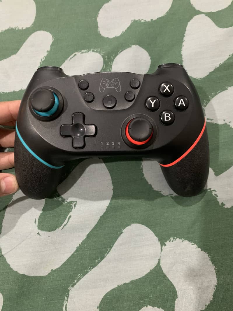 Gaming Controller 0