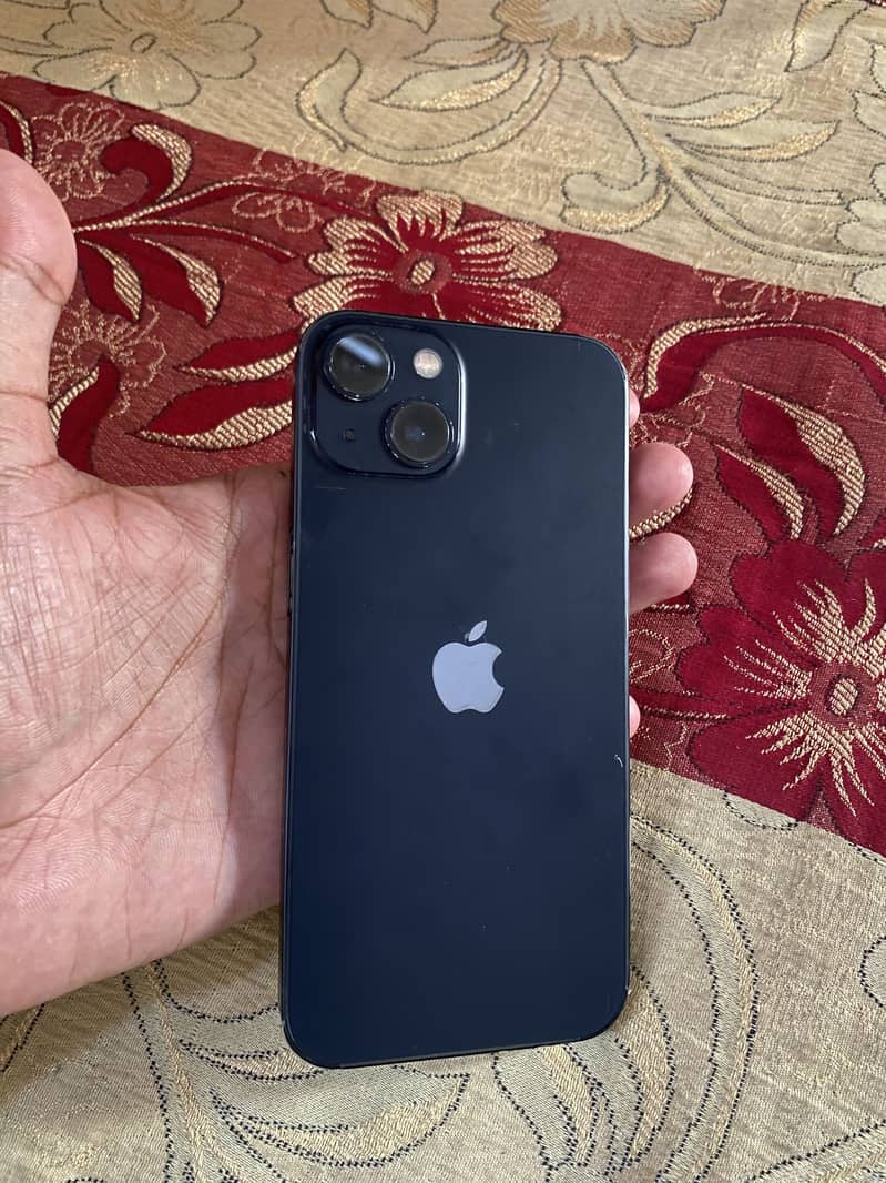 Apple iPhone 13 6
