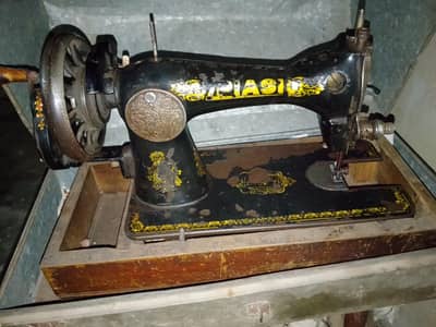 Affordable PIASI sewing machine!