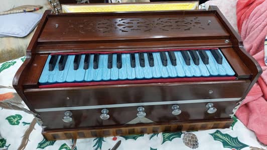 2Set indain bhargawa harmonium 03714328470
