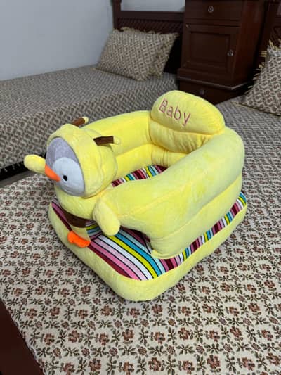 Selling BRAND NEW Baby Support Seat & Walker