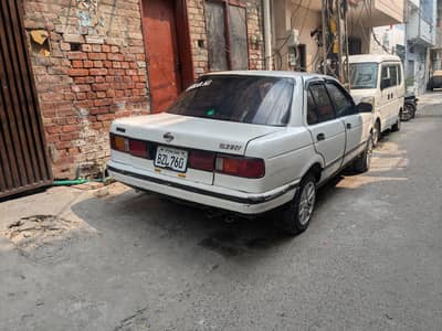 Nissan Sunny 1992