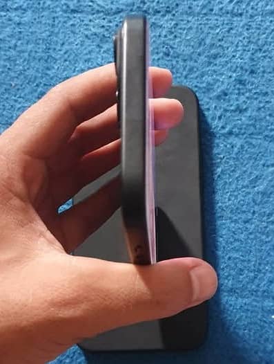 Apple iPhone 15 plus 4